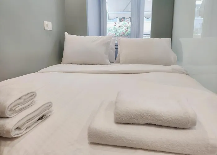 Stylish Fully Equipped City Center Condo
